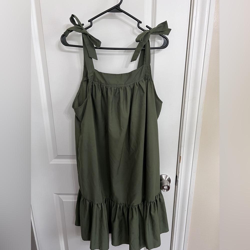 SHEIN Green Ruffled Tie shoulder Midi Sundress